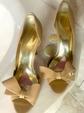 Paris Hilton Peach Bow Peep-Toe Heels